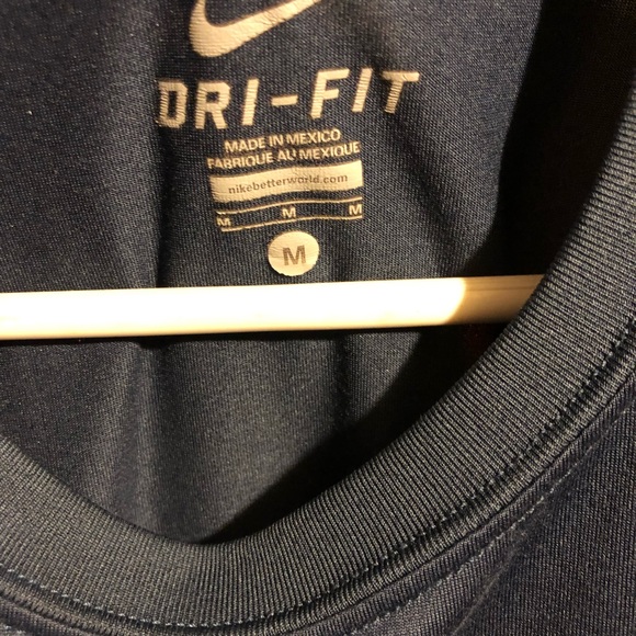 Men’s Nike Navy Blue Sz M Dri Fit Tee - Picture 3 of 3